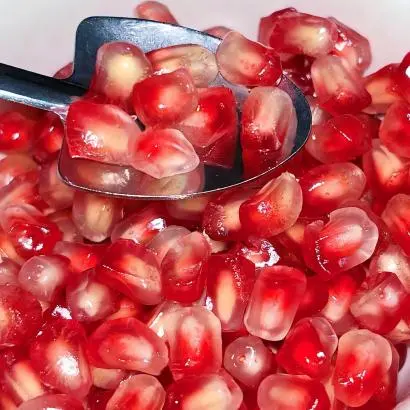 Pomegranate seed extract powder
